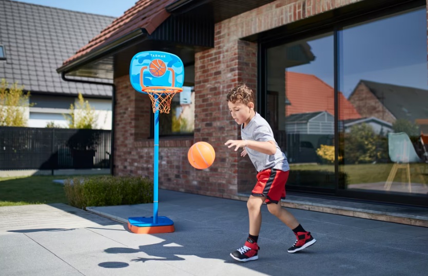 Tìm hiểu chiều cao cột bóng rổ cho trẻ em phù hợp nhất