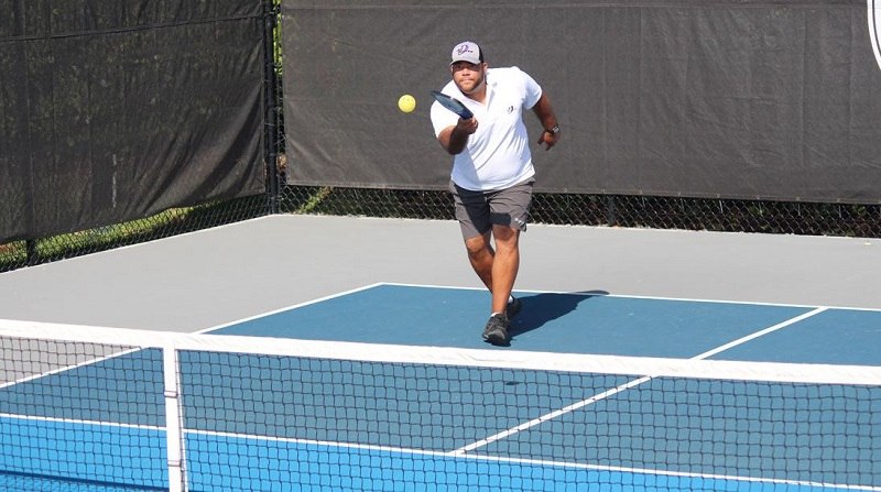 Cách đỡ giao bóng trong Pickleball - Hướng dẫn kỹ thuật chi tiết