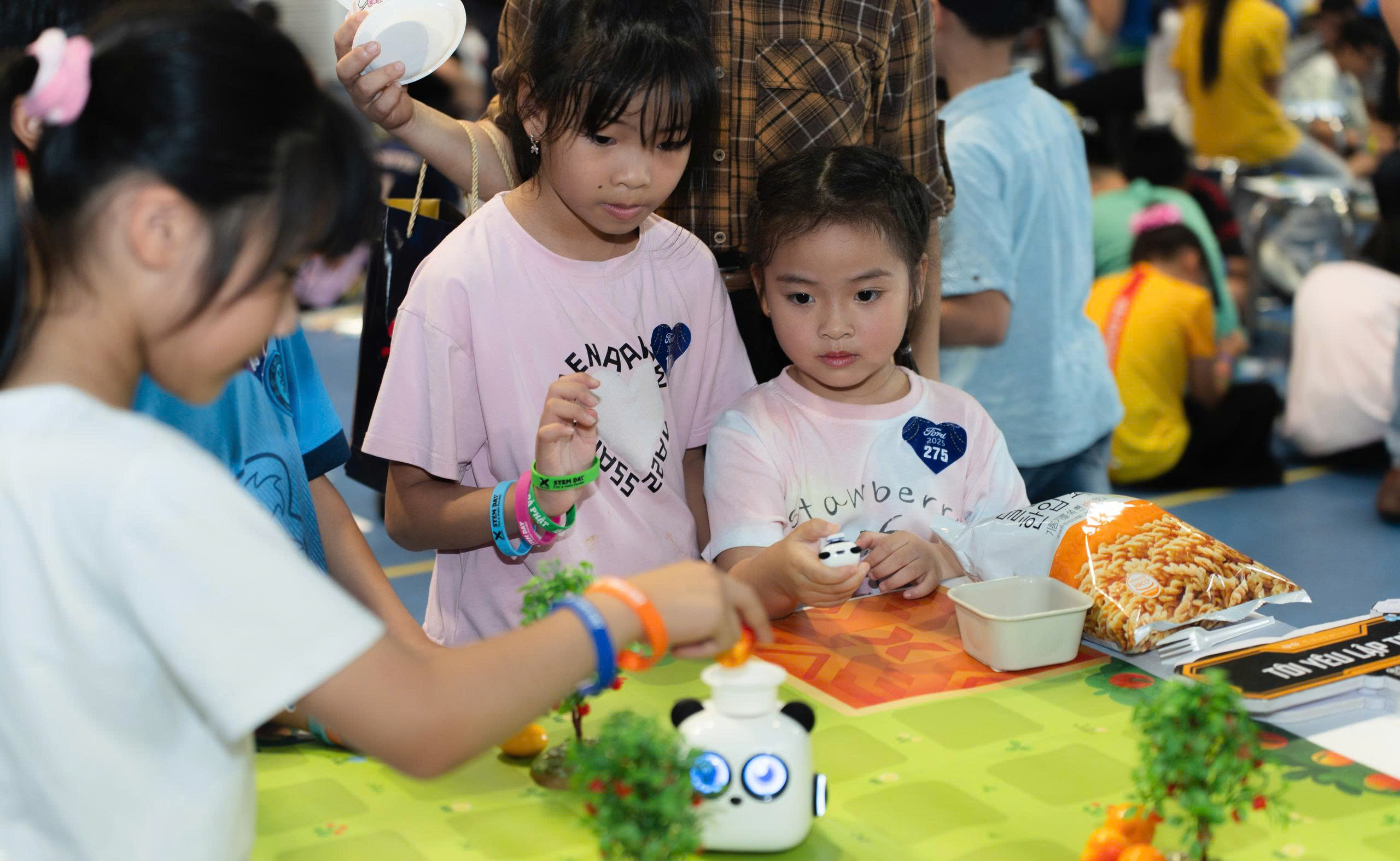 Trải nghiệm STEM Robotics cùng mBot V1.2 cùng với Quách Gia tại Ford Hải Dương