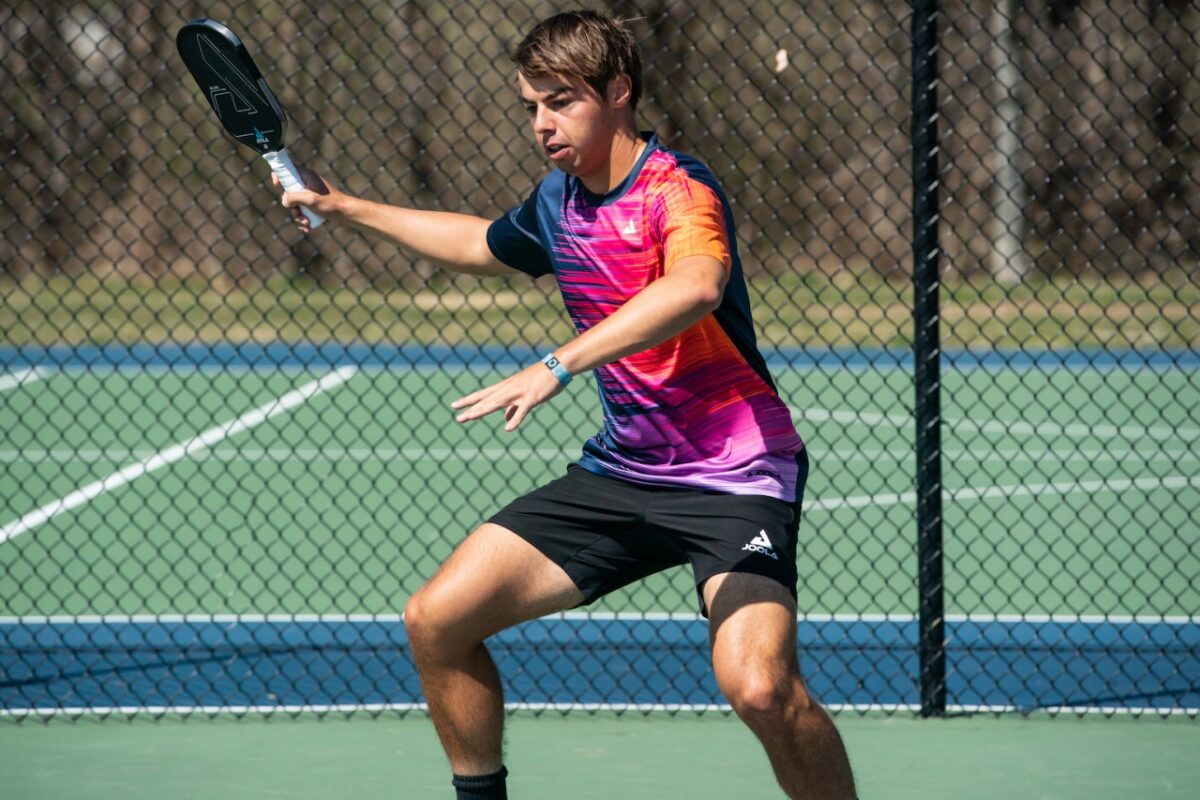 Hướng dẫn cách tăng tốc độ vung vợt Pickleball hiệu quả nhất