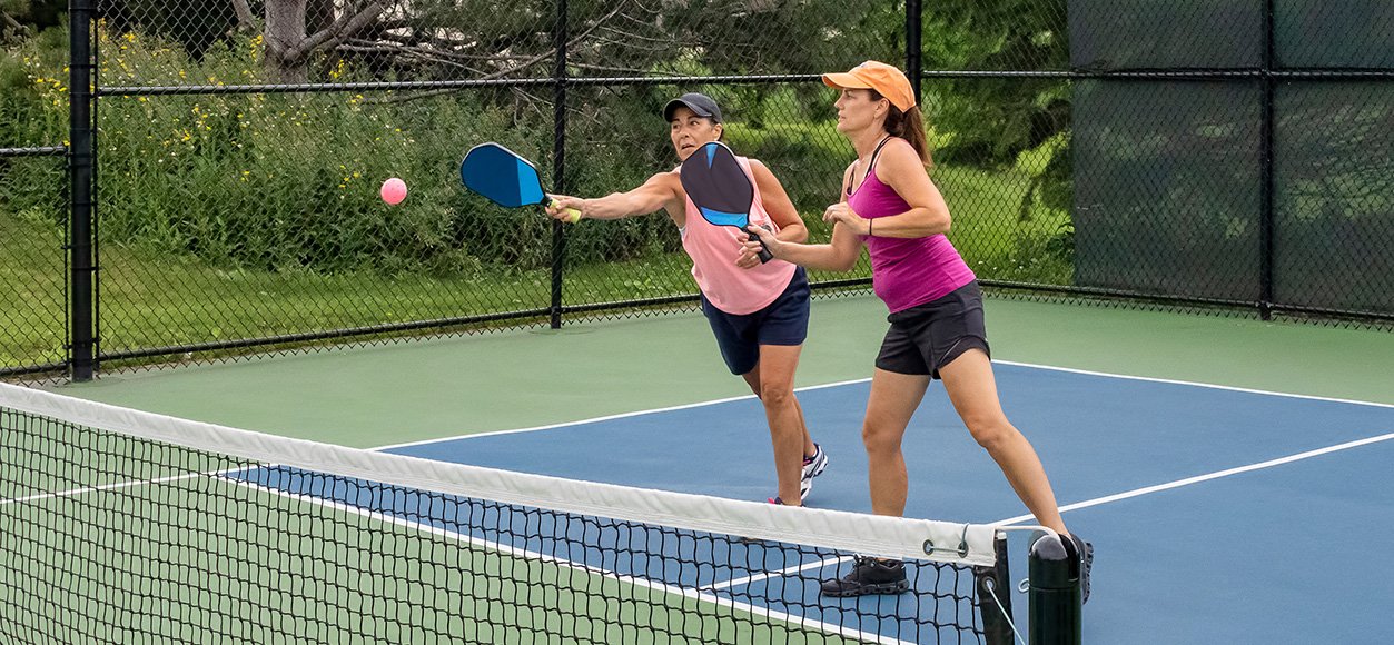 Địa chỉ mua bóng Pickleball trong nhà, ngoài trời chính hãng tại Hà Nội