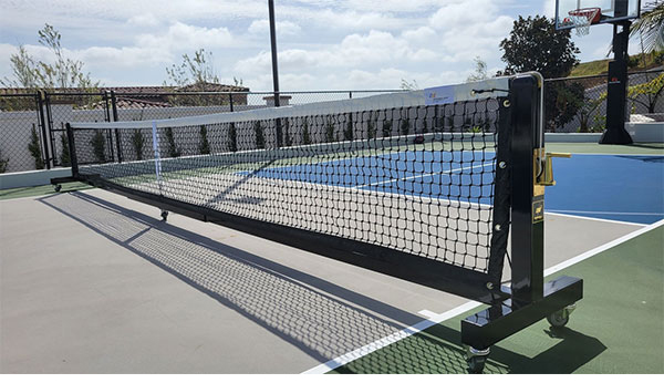 Tìm hiểu về Trụ lưới Pickleball: Kích thước, Chất liệu, Phân loại