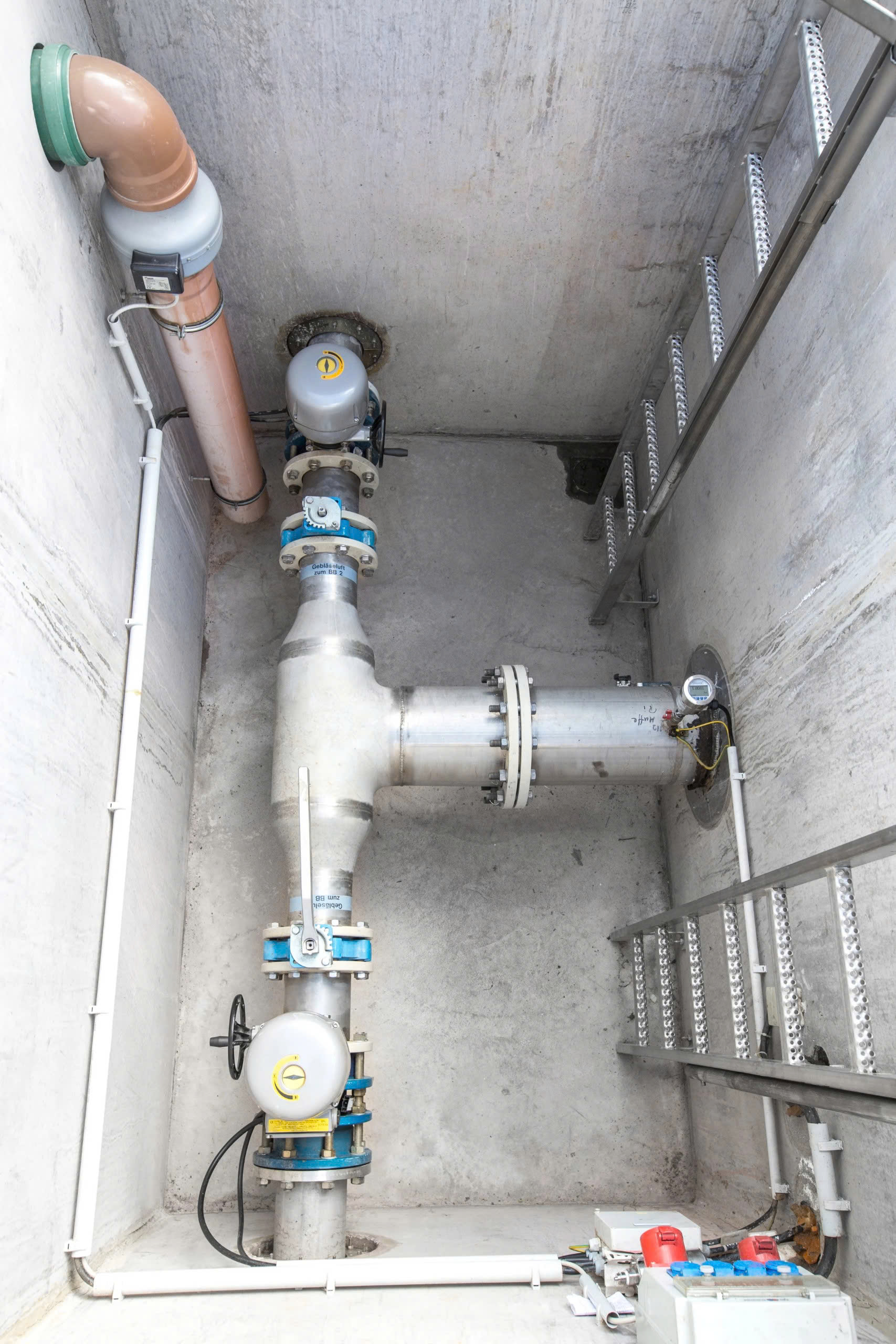 Đo Áp Suất Đối Trong Đường Dẫn Khí Tới Bể Tăng Oxy - ảnh 2