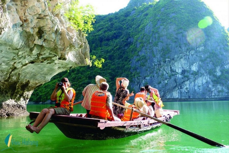 Activities on Halong Bay