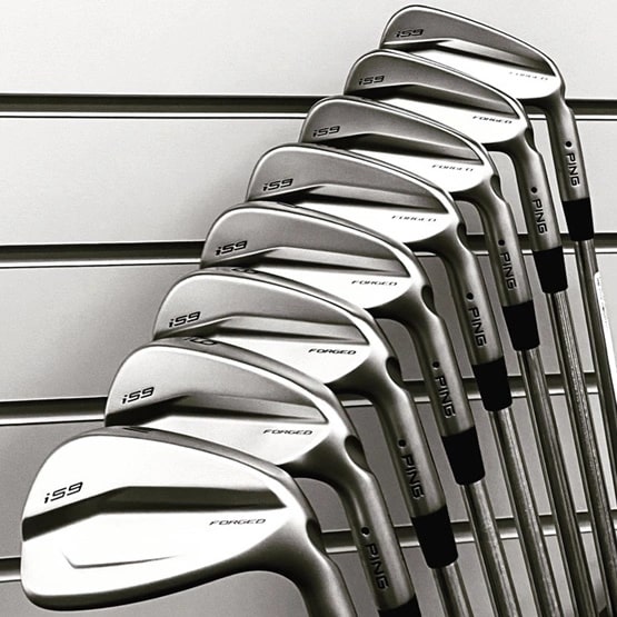 Gậy sắt để thực hiện những cú đánh bóng từ vùng fairway