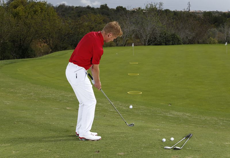 Cú chip có khoảng cách ở tầm xa trung bình