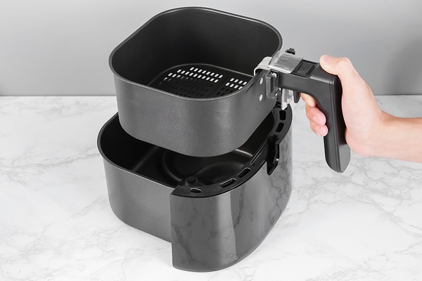 cách dùng nồi chiên không dầu