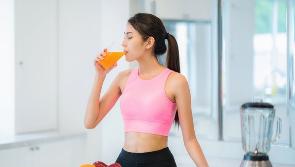 Uống nước ép giúp cân bằng cân nặng, cải thiện vóc dáng