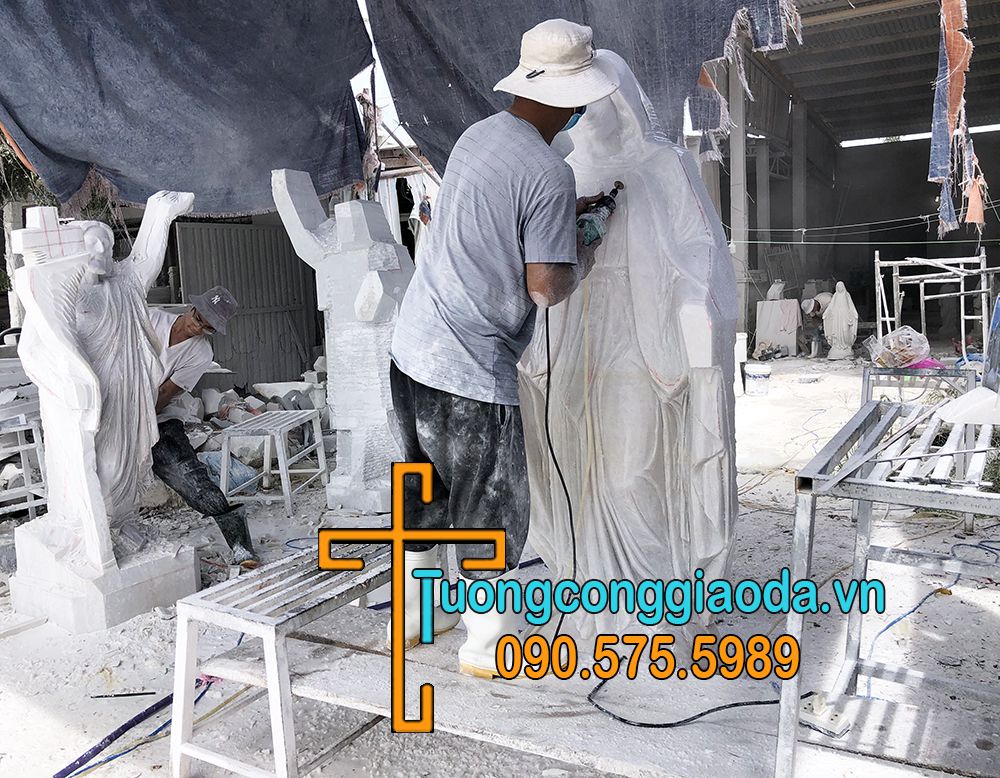 Điêu Khắc Tượng Đức Mẹ Ban Ơn Bằng Đá Non Nước.