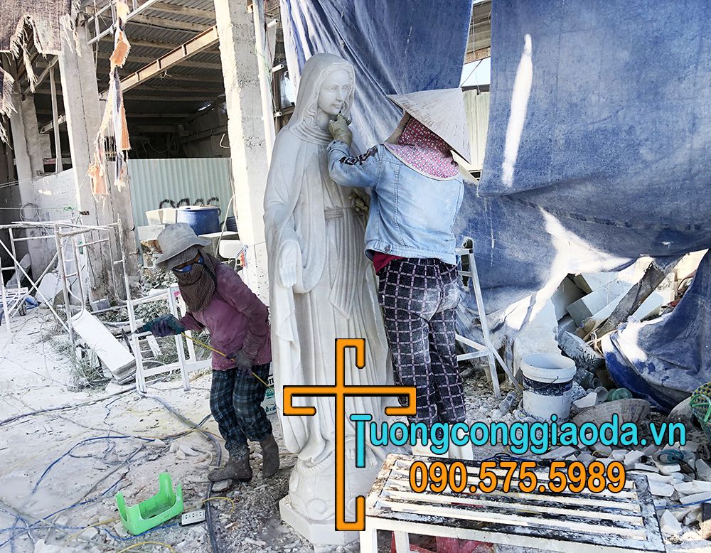 Mài Và Đánh Bóng Tượng Đức Mẹ Ban Ơn Đá Tự Nhiên