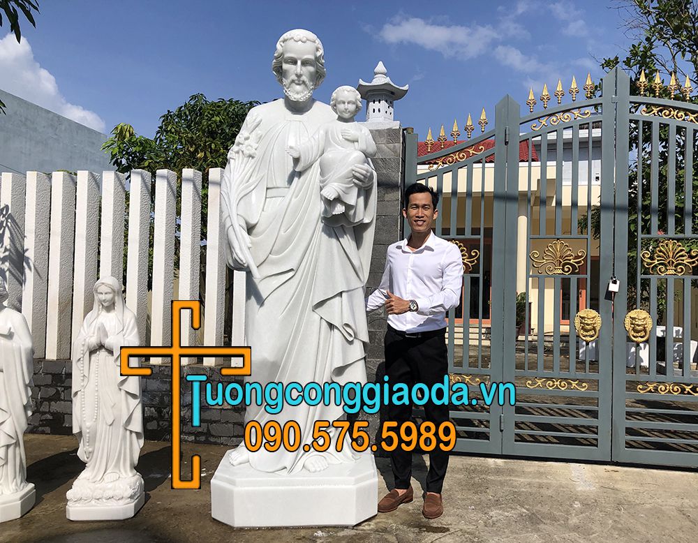 Hoàn thiện tượng thánh giuse bằng đá trắng cao 2m5 tại Song Toàn:
