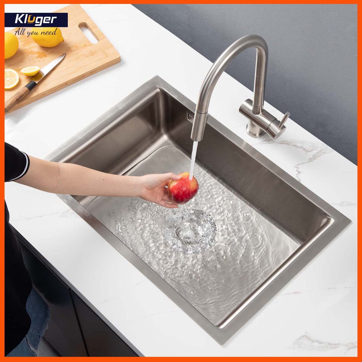 Bề mặt inox 304 cao cấp, sáng bóng của chậu Kluger KU8121S – S68