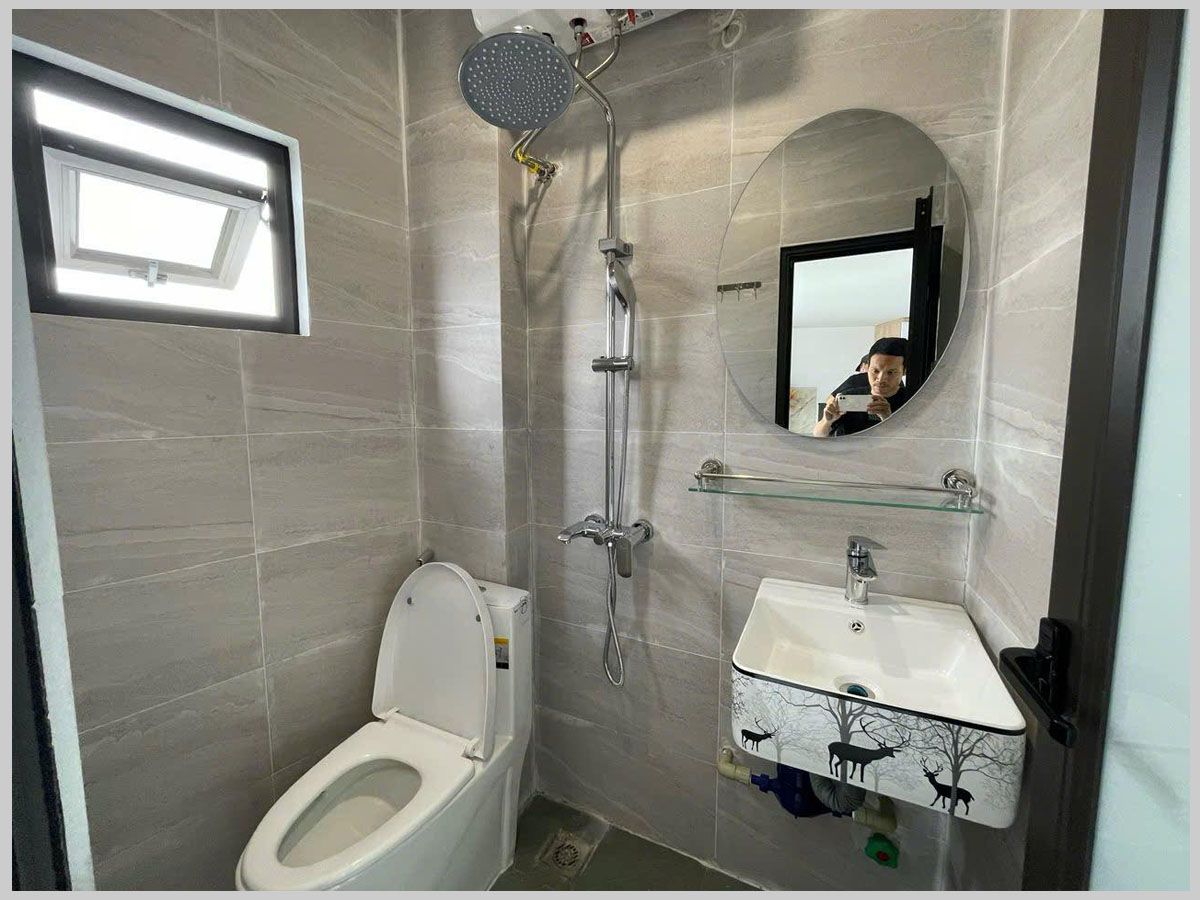 Combo nhà tắm CB083 gồm 8 món thiết bị vệ sinh cao cấp, thiết kế đồng bộ, hiện đại