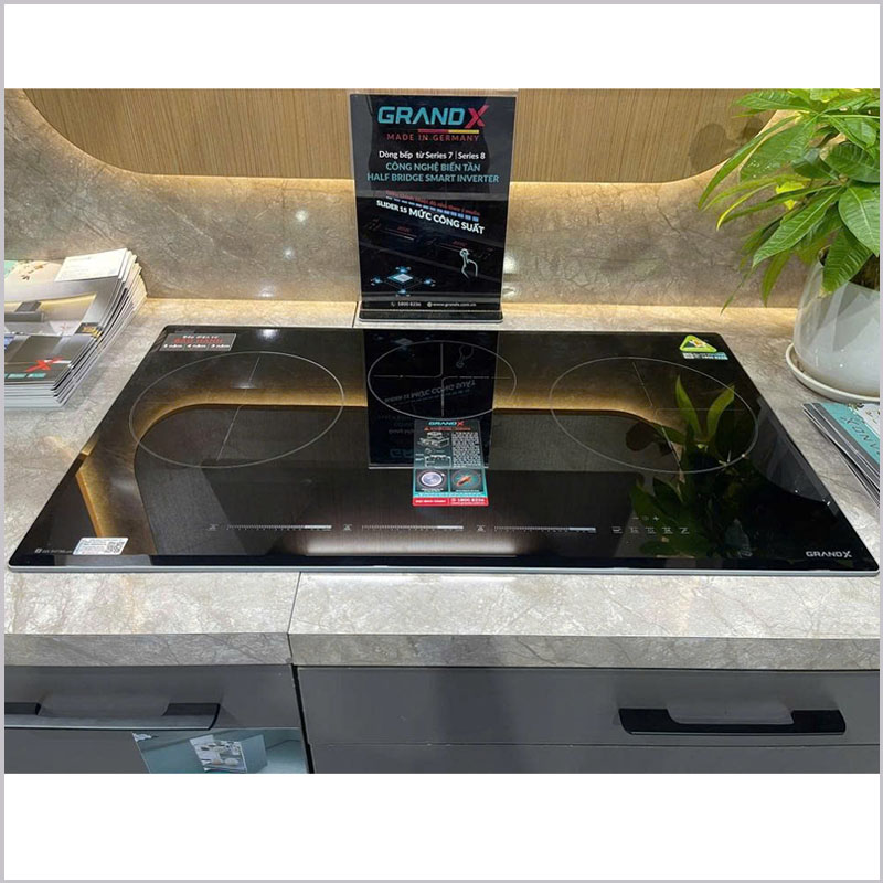 Mặt kính EURO Platinum chịu nhiệt bền đẹp của bếp GrandX GX E738LUX