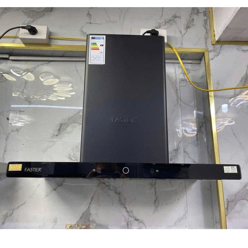 Hình ảnh thực tế máy hút mùi Faster FS 350B 70 trong căn bếp gia đình