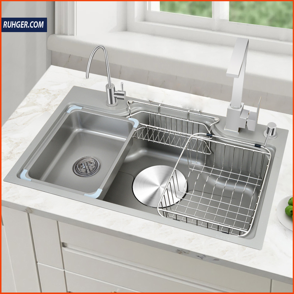 Thiết kế hiện đại với góc bo tròn, dễ vệ sinh, hạn chế bám bẩn