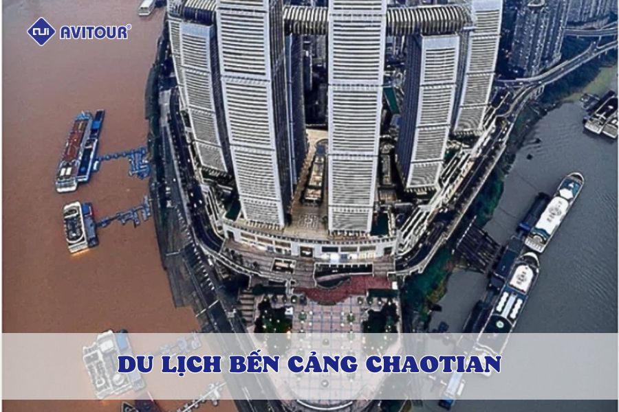 Bến cảng Chaotian - nơi hai dòng sông gặp nhau, nước không hòa lẫn