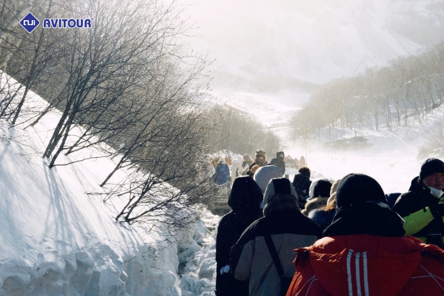 Bí ẩn hồ Thiên Trì: Kỳ quan huyền thoại của núi Trường Bạch