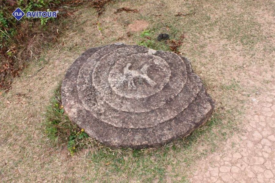 Cánh đồng chum đầy bí ẩn tại Lào