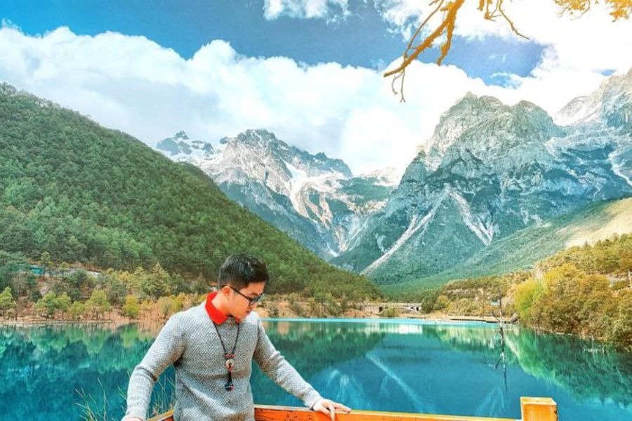 Chiêm ngưỡng hồ Bạch Thủy Hà với cảnh sắc đẹp như mộng