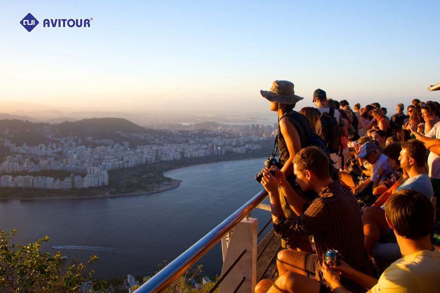 Chinh phục núi Viên Đường Sugar Loaf: Biểu tượng tuyệt đẹp của Rio de Janeiro