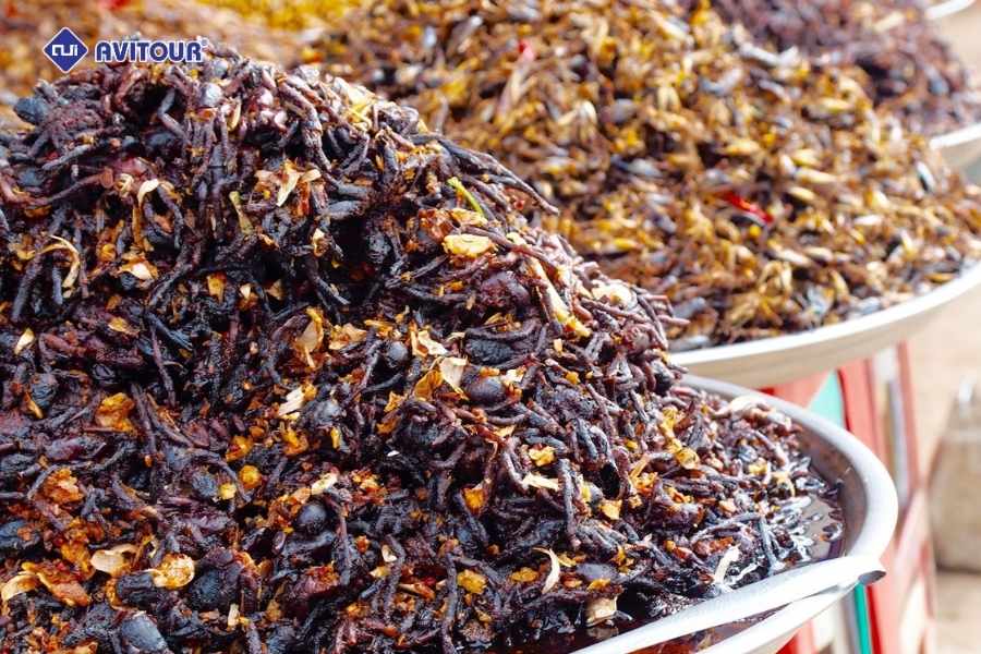 Chợ côn trùng Skun - Nơi lưu giữ phong vị dân dã và độc đáo của xứ sở Chùa Tháp