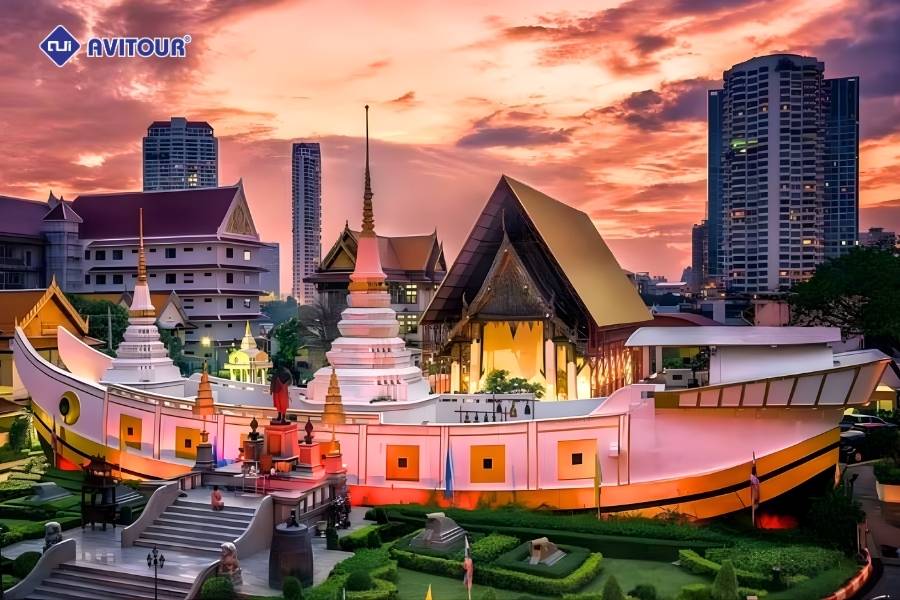 Chùa Thuyền Wat Yannawa - Tuyệt tác hình con tàu cổ giữa lòng Bangkok