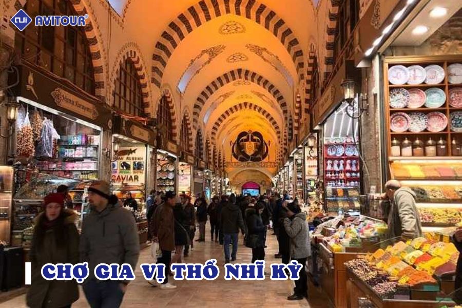 Đã mắt với khung cảnh náo nhiệt đầy sắc màu ở chợ gia vị Thổ Nhĩ Kỳ