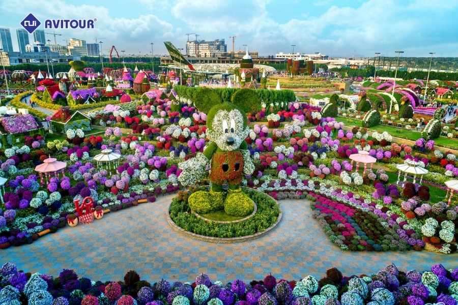 Đắm chìm trong thế giới cổ tích tại vườn hoa Miracle Dubai