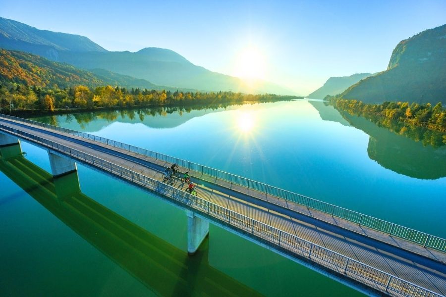 Dạo bước giữa phố cổ và thiên nhiên khi du lịch Villach