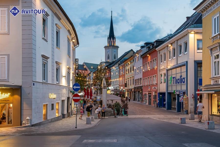 Dạo bước giữa phố cổ và thiên nhiên khi du lịch Villach