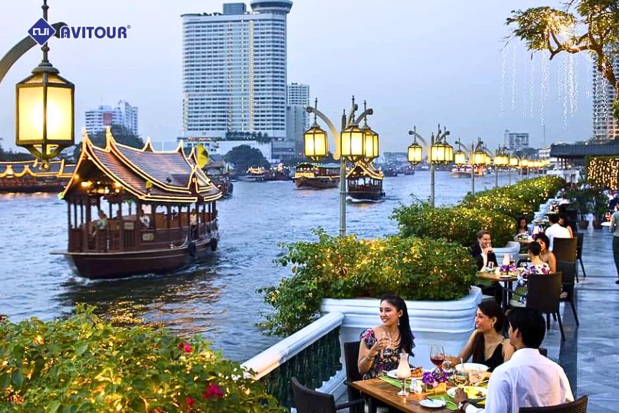 Dạo thuyền chiêm ngưỡng vẻ đẹp sông Chao Phraya Thái Lan