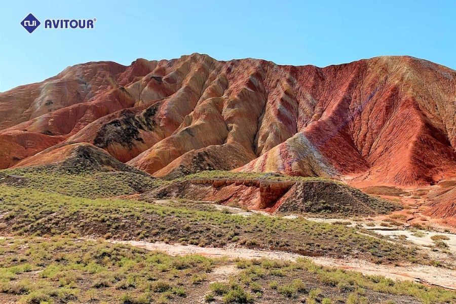 Địa mạo Đan Hà: Kiệt tác muôn màu giữa cao nguyên hoang sơ