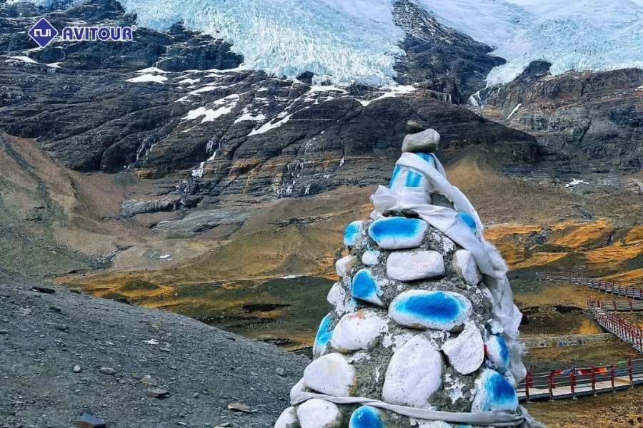 Du lịch sông băng Karola: Thiên đường băng giá của Tây Tạng