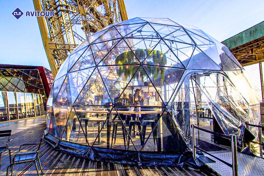 Du lịch tháp Eiffel - biểu tượng của Paris lãng mạn