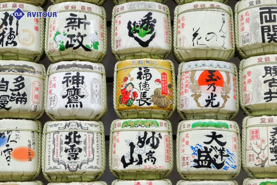 Ghé thăm bảo tàng rượu Sake Hakutsuru có tuổi đời hơn 200 năm tại Nhật