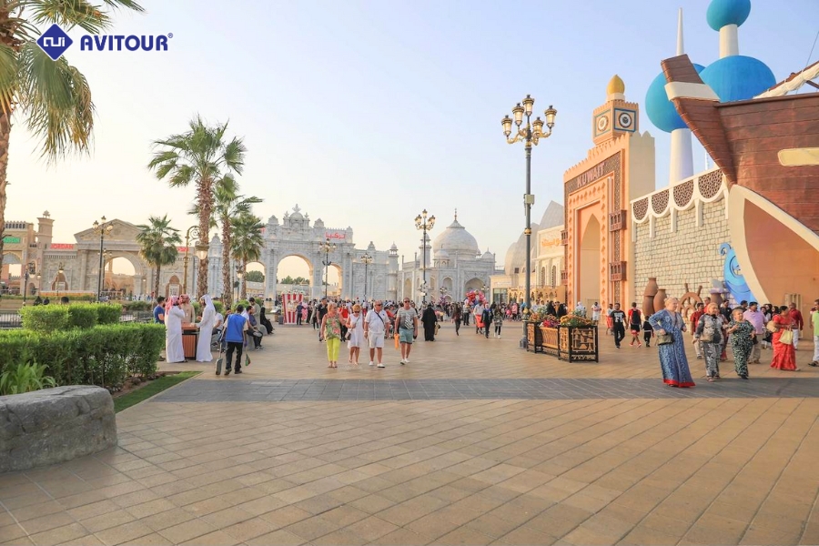 Hành trình xuyên thời gian tại công viên Global Village: Khám phá thế giới cổ đại