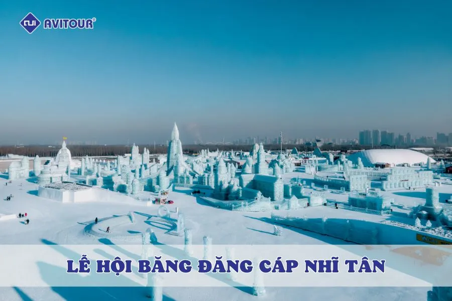 Hòa mình vào xứ sở băng tuyết tại lễ hội băng đăng Cáp Nhĩ Tân