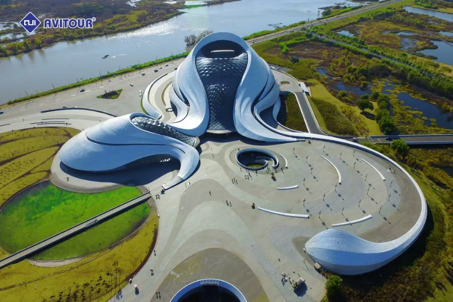 Hòa mình vào xứ sở băng tuyết tại lễ hội băng đăng Cáp Nhĩ Tân