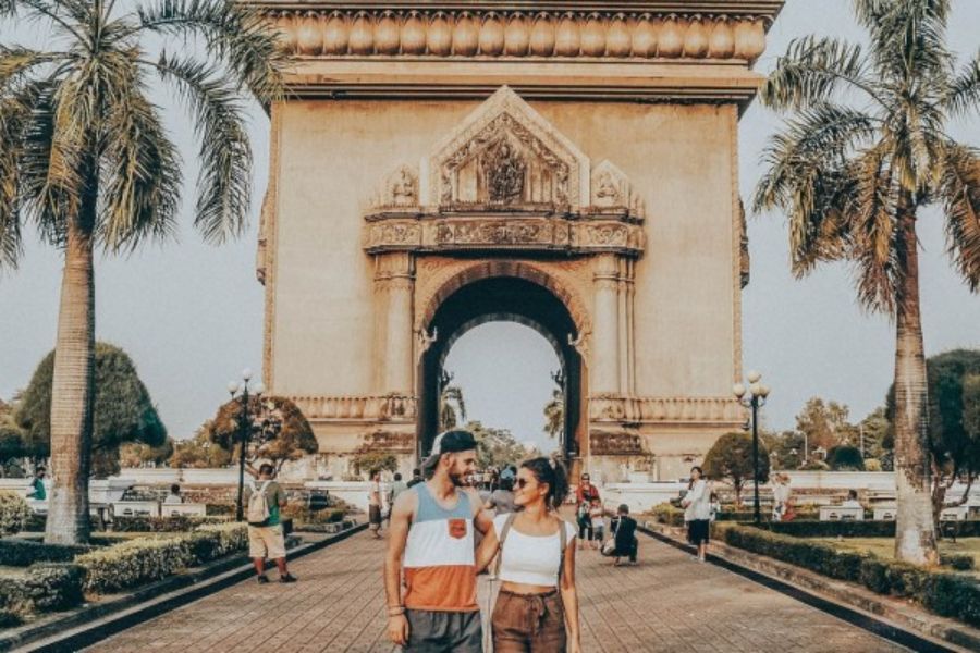 Khải hoàn môn Patuxai - công trình lịch sử ấn tượng ở Viêng Chăn