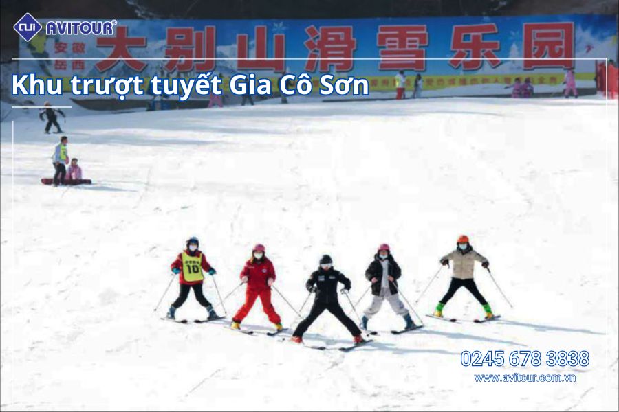 KHÁM PHÁ HÀNH TRÌNH: TRÙNG KHÁNH - TỪ KHÍ KHẨU CỔ TRẤN HỒNG NHAI ĐỘNG - CÔNG VIÊN GẤU TRÚC CỬU TRẠI CÂU - TRƯỢT TUYẾT GIA CÔ SƠN