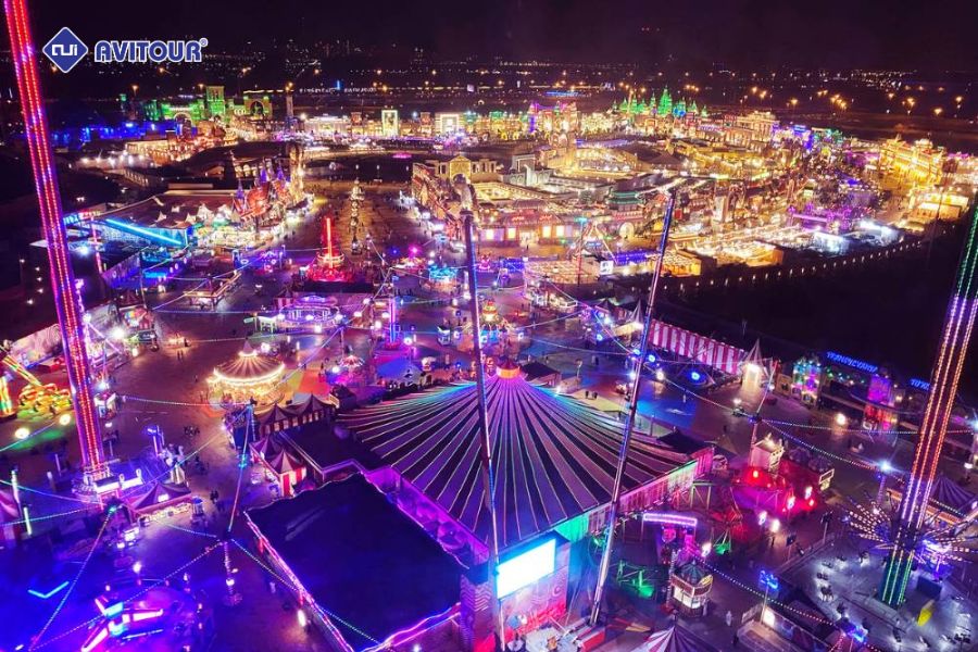 Khám phá nét văn hóa đặc sắc tại làng Toàn cầu (Global Village)