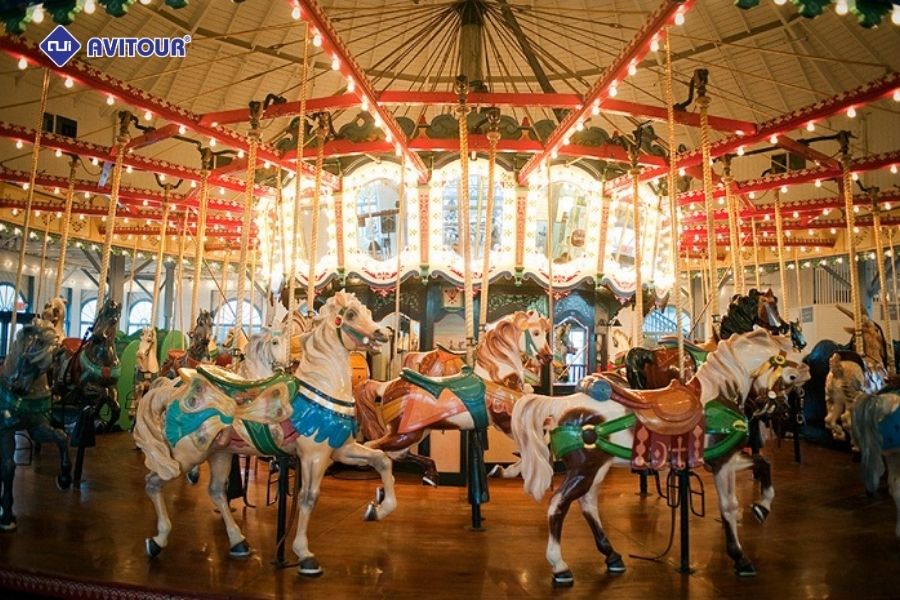 Khám phá thành phố cảng Santa Monica: Thiên đường biển sôi động của California