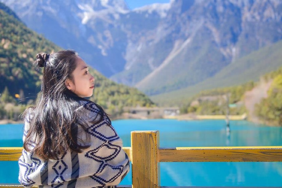 Mãn nhãn trước vẻ đẹp của Lam Nguyệt Cốc Lệ Giang