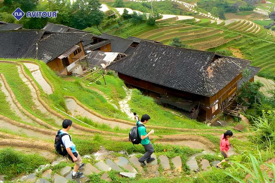 Núi Mặt Trăng - Tuyệt tác thiên nhiên vĩnh cửu giữa lòng Quế Lâm