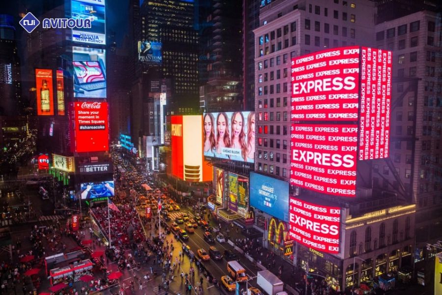 Quảng trường Thời Đại - Time Square biểu tượng New York phồn hoa