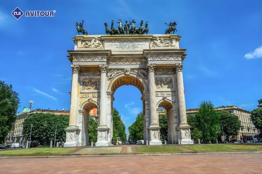 Tận hưởng nhịp sống Ý qua chuyến khám phá Milan