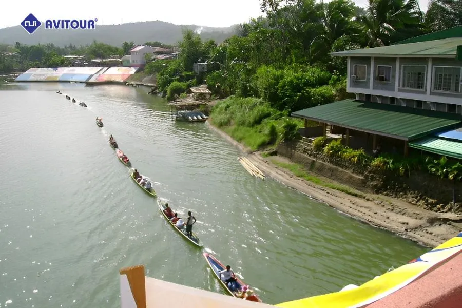 Tham quan thác Pagsanjan: Hành trình ngược dòng đầy hứng khởi