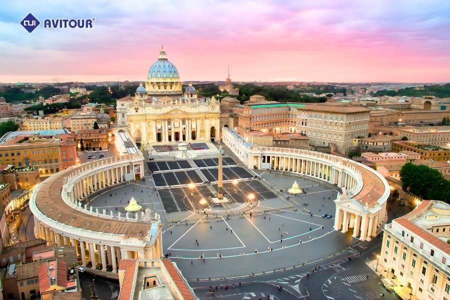 Thánh đường St.Peter - Biểu tượng tôn giáo và kiến trúc vĩ đại của Vatican