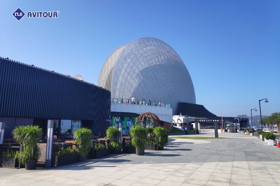 Tượng nữ nhân ngư Chu Hải: Biểu tượng của tình yêu lãng mạn